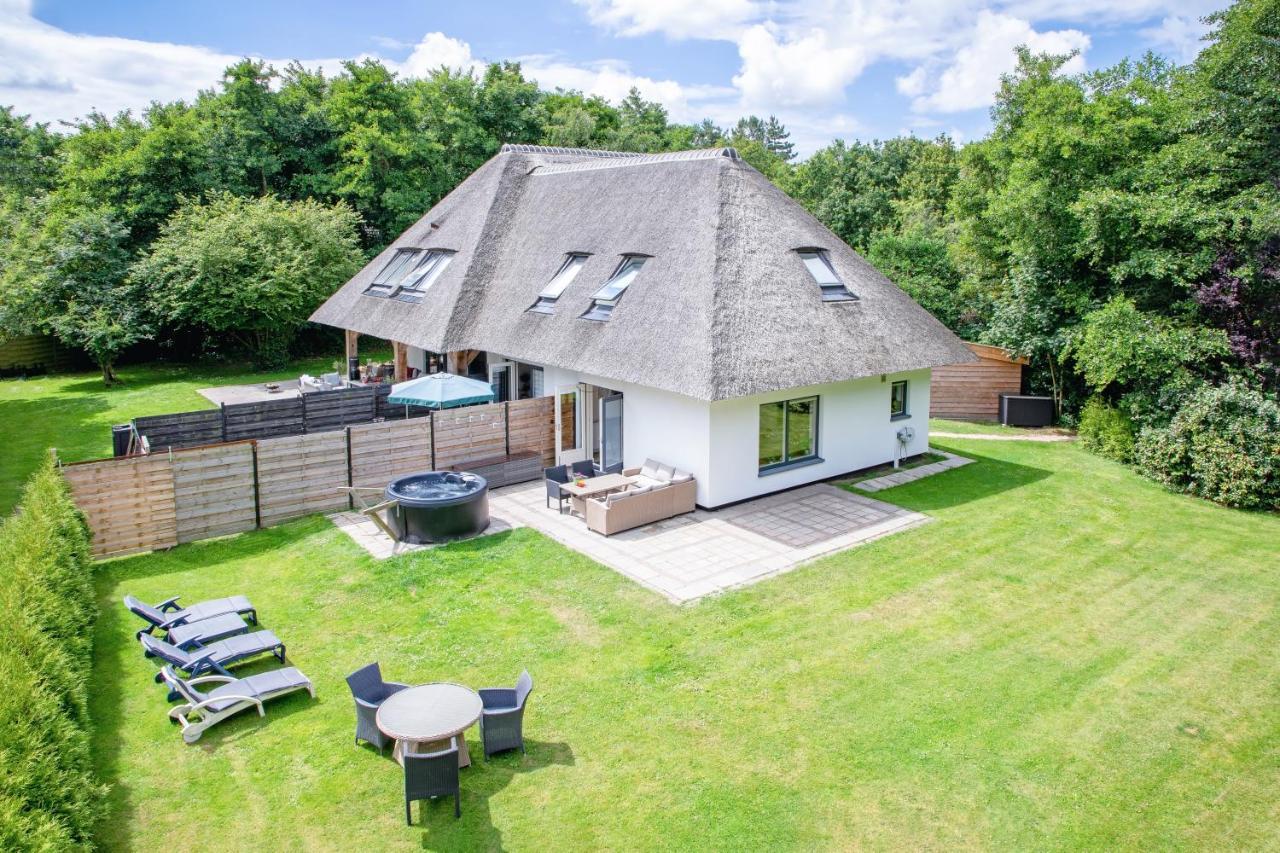 Вілла The Island Life Texel Met Jacuzzi Де-Коог Екстер'єр фото
